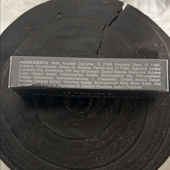 Dark Brown Velvet Brow Mousse - Picture 3 of 4